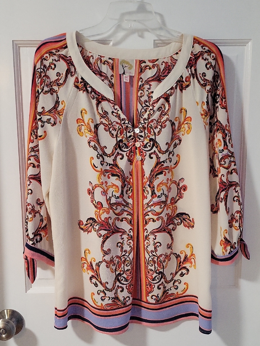 Fig and Flower Cream Scroll-Print Women's Blouse - Size PXL
